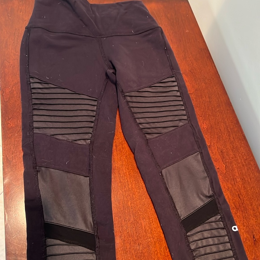 Alo moto leggings